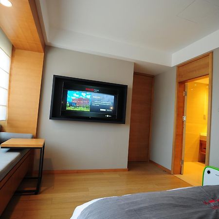 Intercity Hotel Csingtao Kültér fotó