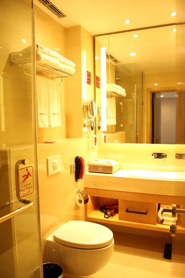 Intercity Hotel Csingtao Kültér fotó